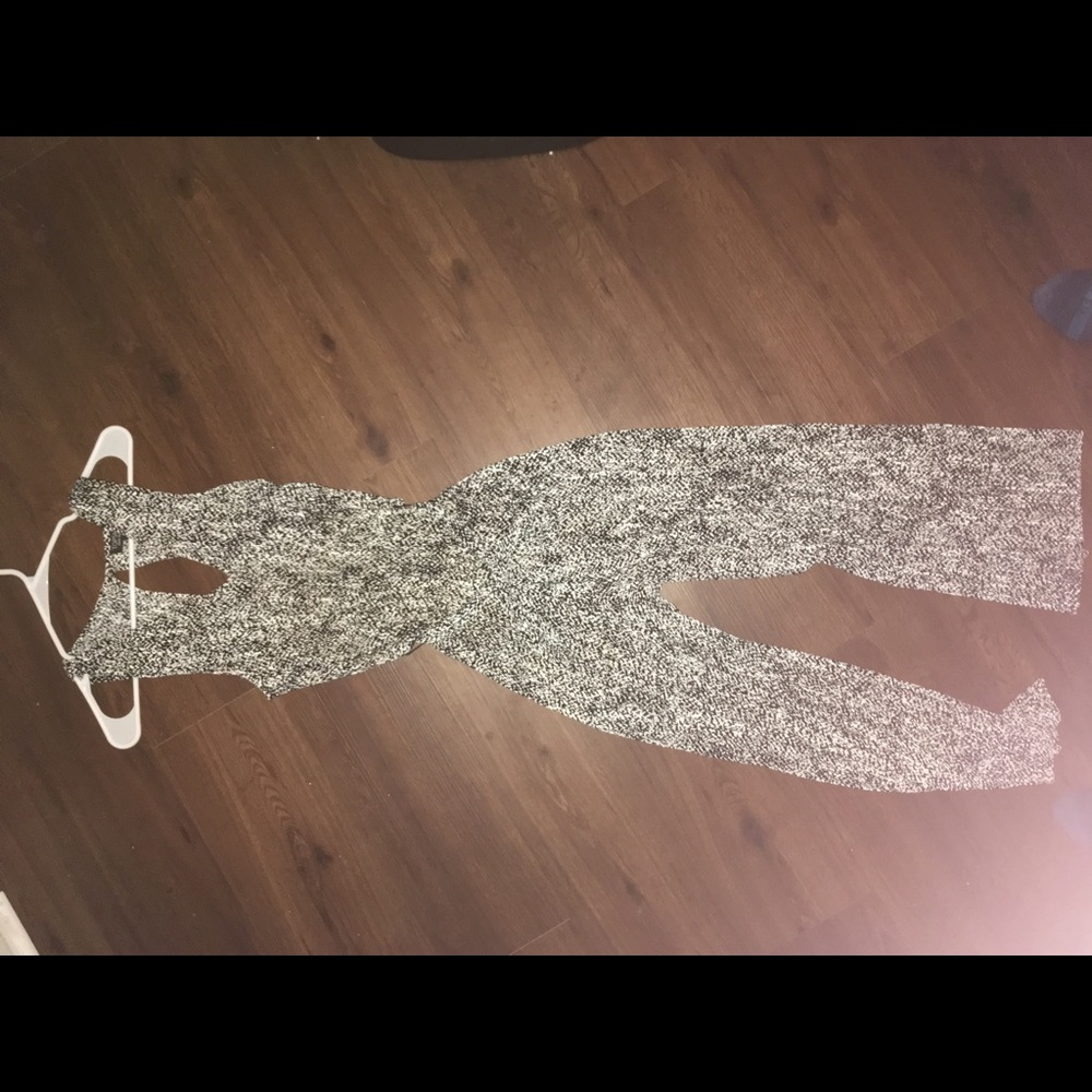 Black and white jumper/romper